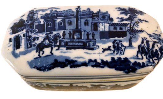 18th-Century Chinese Blue and White Porcelain Jewelry Box