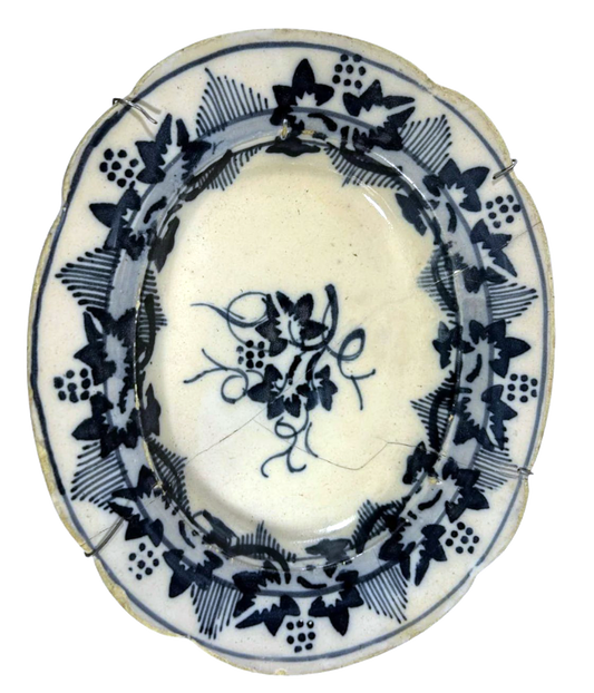 18th-Century Coimbra Ceramic Dish – 22 cm