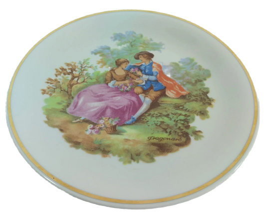 Mid-20th Century Fragonard-Inspired Decorative Plate – Coimbra Manufacture