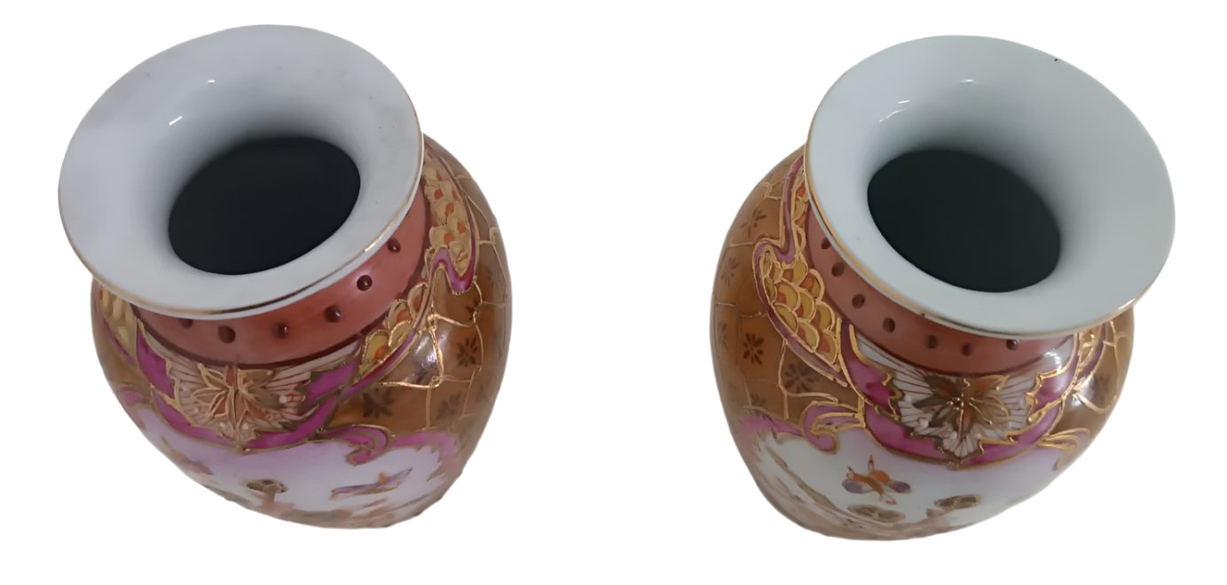 Paire de pots décoratifs chinois du milieu du siècle